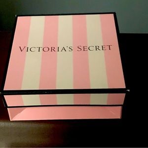 Victoria’s Secret Small Gift Boxes Bundle